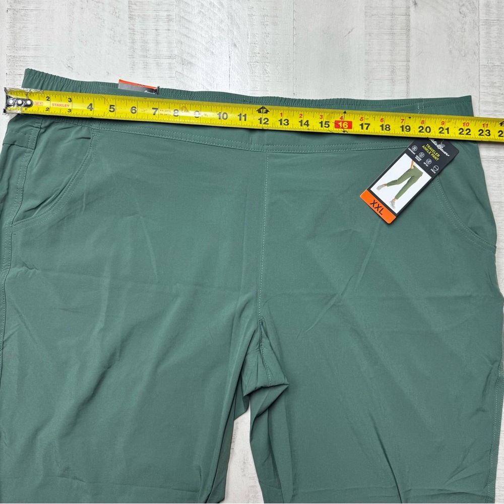 Eddie Bauer Women's Green Pull-On Straight-Leg Pants - Picture 3 of 11